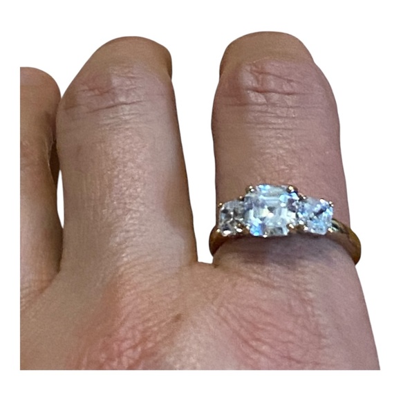 Gold plated sterling silver stamped 925 faceted stone ring - Picture 4 of 16